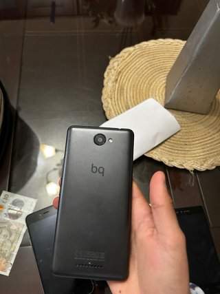 5 Móviles para despiece,marca sony,apple,bq y fnac