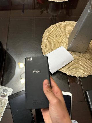 5 Móviles para despiece,marca sony,apple,bq y fnac