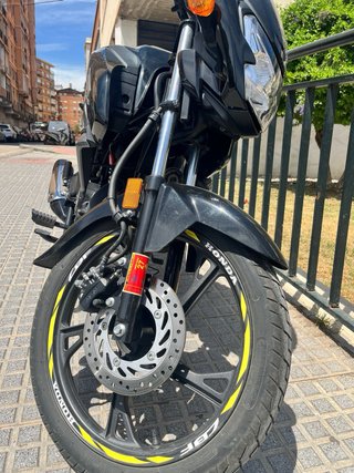 Honda CBF 125 Negra