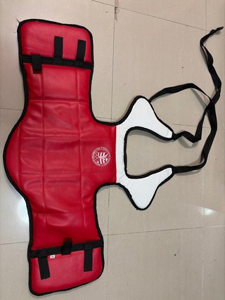 Peto Taekwondo Protector Pecho Rojo/Blanco XS