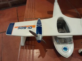 Hidroavión Playmobil con figuras