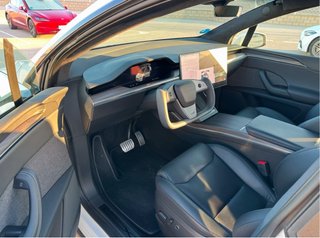 Tesla Model X 2023
