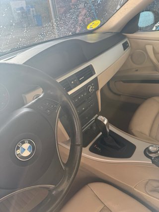 BMW 330 2008