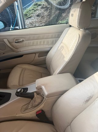 BMW 330 2008