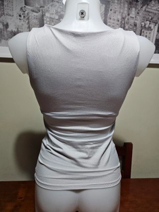 Top básico Zara blanco