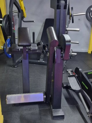 Máquina de glúteos para gimnasio