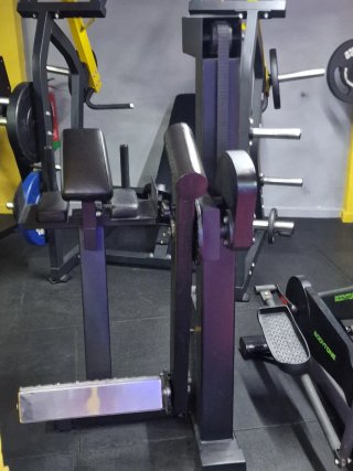 Máquina de glúteos para gimnasio