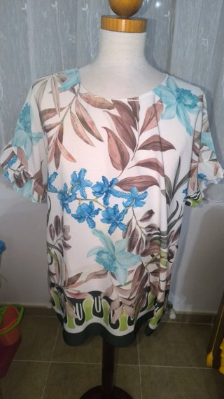 Blusa mujer manga corta estampado floral