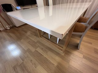 Mesa y 4 Sillas Extensibles Blancas