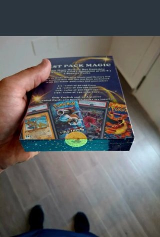 Caja Misteriosa Pokémon: 1 PSA + 4 Sobres.