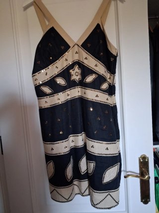 Vestido de fiesta con lentejuelas