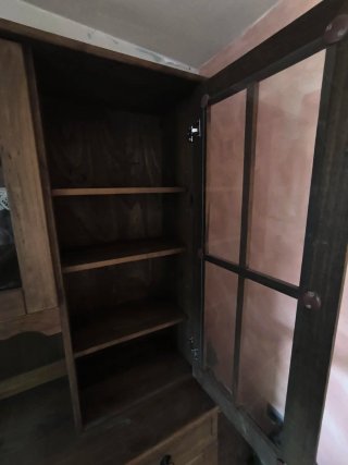 Mueble vintage madera y cristal