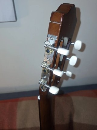 Guitarra Yamaha CGS103A con funda