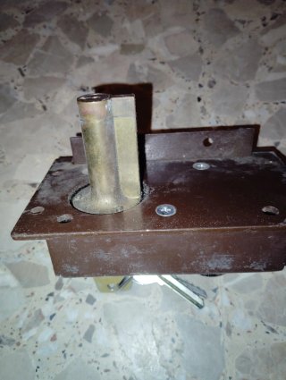Cerradura de seguridad 4 bulones