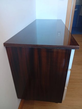 Cómoda vintage retro de madera
