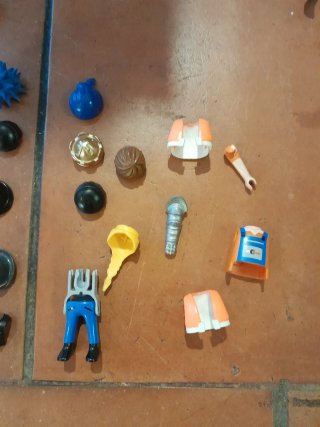 Lote 43 figuras Playmobil variadas