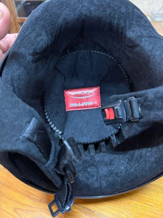 Casco de moto con visera