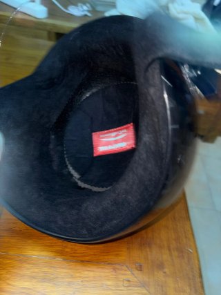 Casco de moto con visera