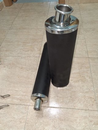 Dos Silenciosos de Competición para Moto