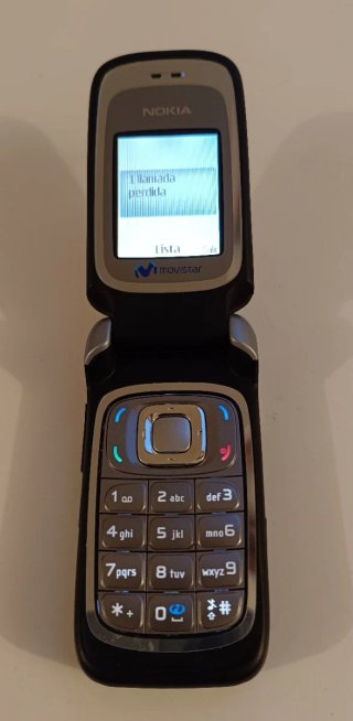 Móvil Nokia 6085 Plata. Operativo como teléfono.