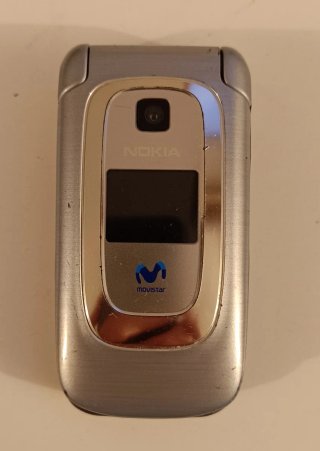 Móvil Nokia 6085 Plata. Operativo como teléfono.
