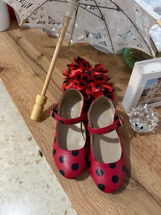 Zapatos de flamenca niña lunares