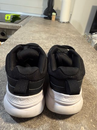 Zapatillas Nike Negras y Blancas