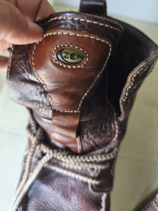 Botas de cuero marrones