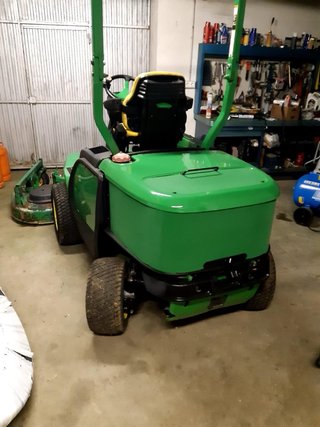 Cortacésped John Deere