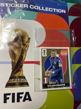 Cromo Mundial Mbappé Extra Gold Panini