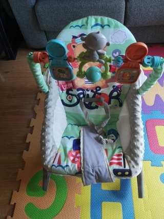 Hamaca / Mecedora Bebé con Arco de Juegos