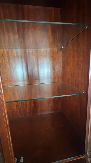 Vitrina de salón madera noble caoba
