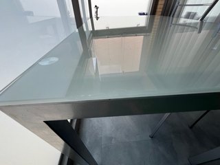 Mesa cristal y 2 sillas cocina