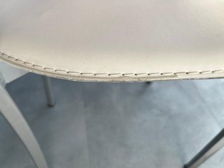Mesa cristal y 2 sillas cocina