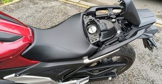 Honda NC 750 X A2 de Oct 2024 roja manual.