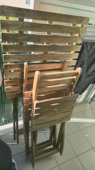 Conjunto mesa y 2 sillas balcón madera
