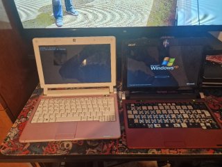2 Portátiles Acer (Rosa y Rojo)