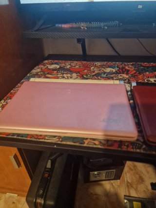 2 Portátiles Acer (Rosa y Rojo)