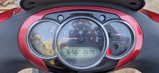Piaggio Beverly 350ST Maxi Scooter Roja