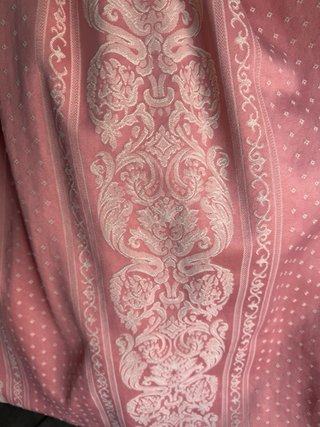 Traje huertana rosa/salmón