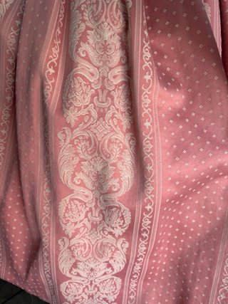 Traje huertana rosa/salmón