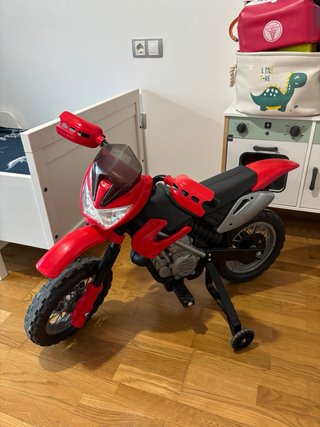 Moto Batería Infantil Roja y Negra