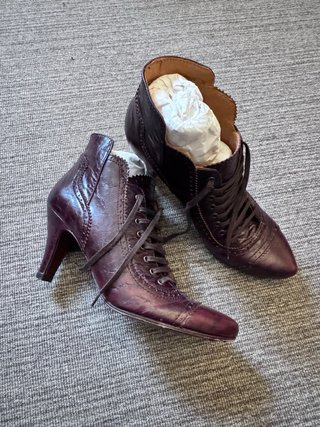 Botines Chie Mihara Piel Marrón Burdeos