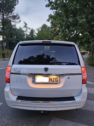 Lancia Voyager 2014