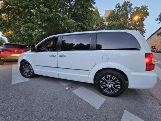 Lancia Voyager 2014