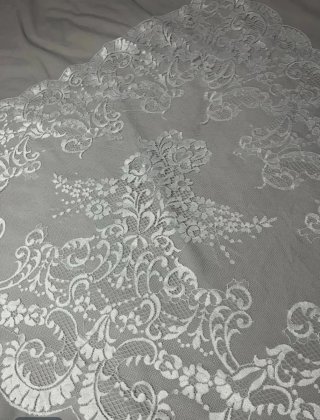 Mantilla Fallera Blanca Encaje