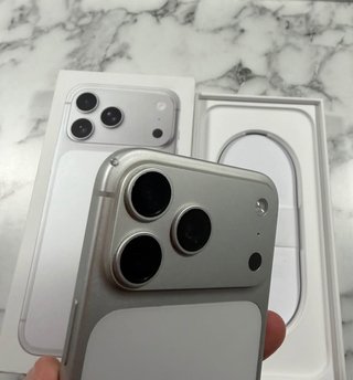 iPhone 17 Pro Max Plata
