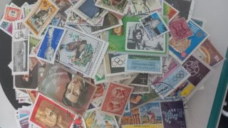 Lote 3: 800 sellos usados del mundo