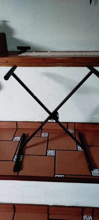 Soporte para teclado/órgano negro