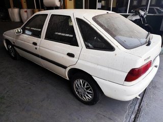 84311126 faro der ford escort 1.8 mt (90 cv 224701